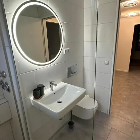 Sehr Schoene 2-zimmer Mit Garten W184 Διαμέρισμα