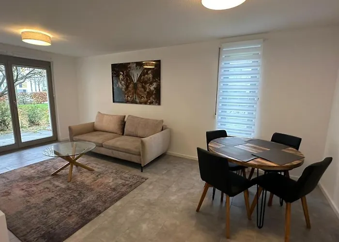 Lägenhet Sehr Schoene 2-zimmer Mit Garten W184 Schönefeld