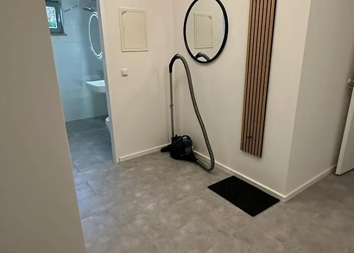 Sehr Schoene 2-zimmer Mit Garten W184